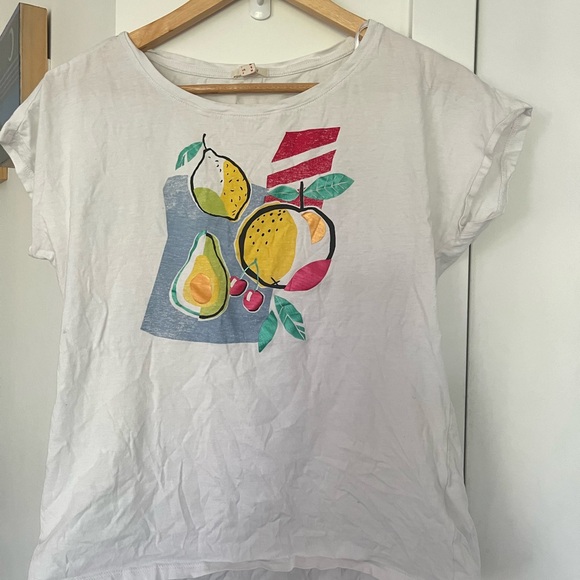 🌺 5/$30 🌺 Esprit 100% cotton white graphic Tee / Baby T with fruits and avocado - Picture 6 of 10